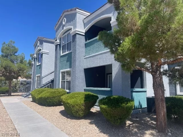 MLS: 2596601 Condo For Sale