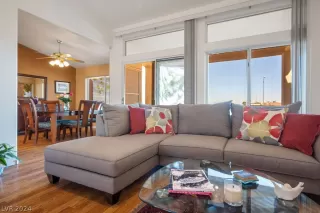 Photo #6: 2596608 Listing 