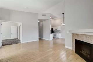 Photo #6: 2596614 Listing