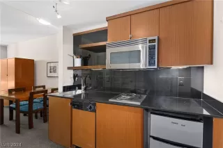 Photo #1: 2596618 Listing 