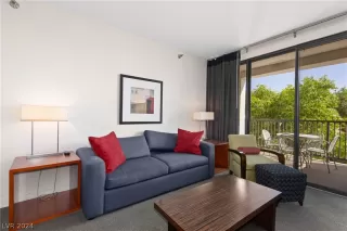 Photo #6: 2596618 Listing 