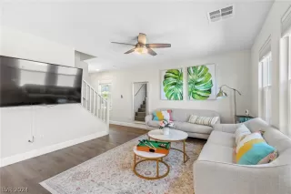 Photo #4: 2596629 Listing 