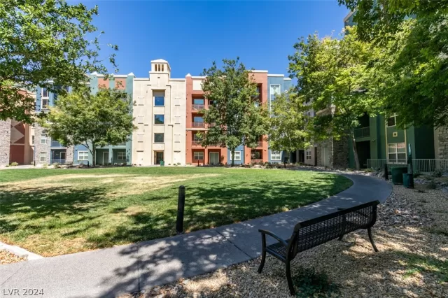 MLS: 2596635 Condo For Sale