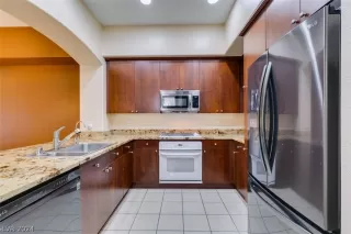 Photo #1: 2596635 Listing