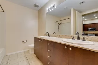 Photo #4: 2596635 Listing