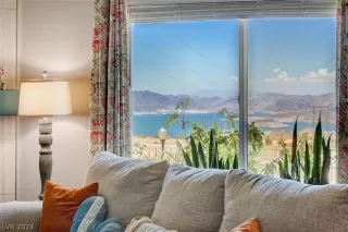 Photo #2: 2596650 Listing