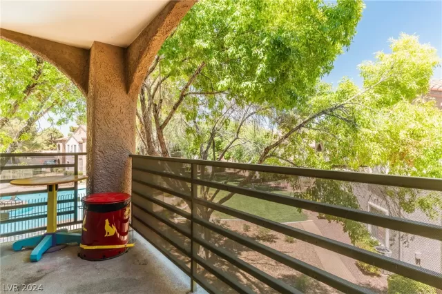 MLS: 2596670 Condo For Sale