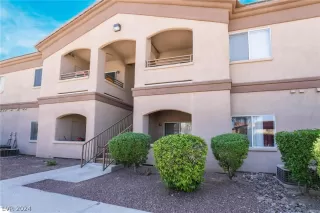 Photo #2: 2596677 Listing