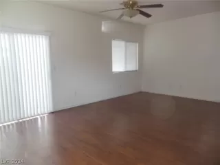 Photo #4: 2596678 Listing 