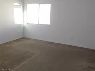 Photo #6: 2596678 Listing 