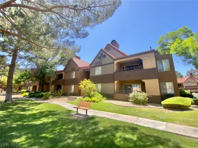 MLS: 2596706 Condo For Sale