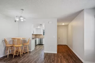 Photo #2: 2596711 Listing 