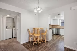 Photo #3: 2596711 Listing 