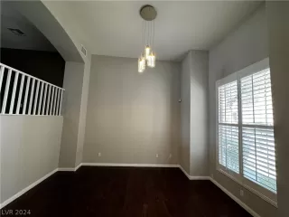 Photo #1: 2596714 Listing 