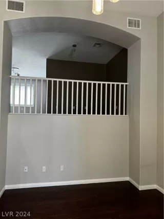 Photo #3: 2596714 Listing 