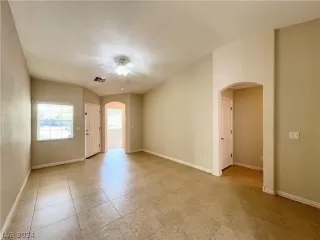 Photo #2: 2596719 Listing 