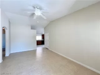 Photo #3: 2596719 Listing 