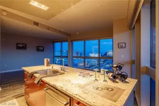 Photo #4: 2596724 Listing 