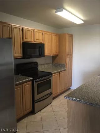 Photo #2: 2596729 Listing 