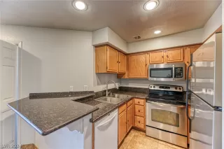 Photo #1: 2596757 Listing 