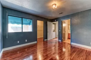 Photo #4: 2596757 Listing 