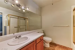 Photo #6: 2596757 Listing 