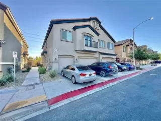 Photo #1: 2596766 Listing