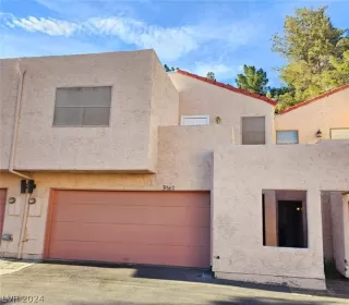 Photo #1: 2596767 Listing 