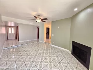 Photo #3: 2596767 Listing 