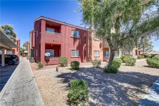 Photo #2: 2596853 Listing 