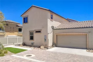 Photo #1: 2596858 Listing 