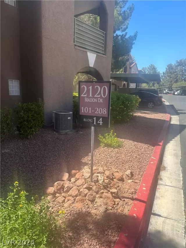 MLS: 2596860 Condo For Sale