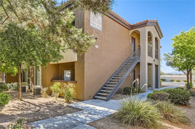 MLS: 2596861 Condo For Sale