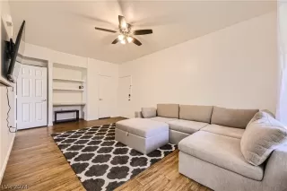 Photo #1: 2596861 Listing