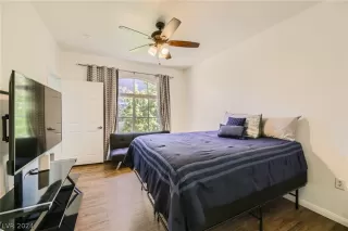 Photo #6: 2596861 Listing