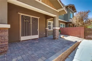 Photo #5: 2596863 Listing 