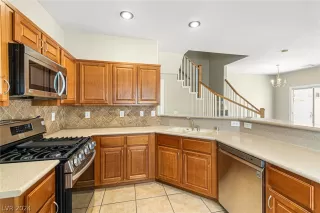 Photo #4: 2596884 Listing 