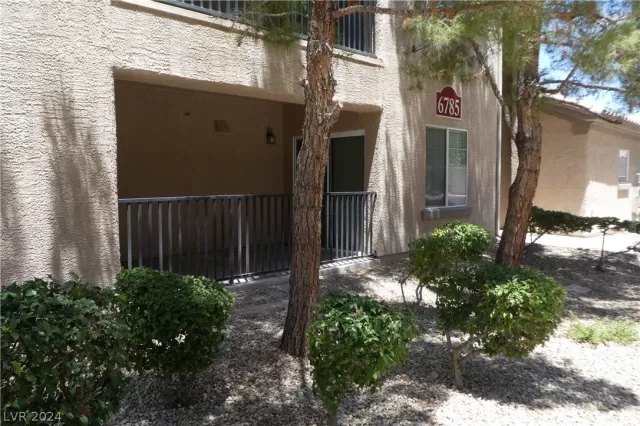 MLS: 2596917 Condo For Sale