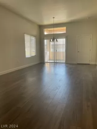Photo #2: 2596924 Listing 