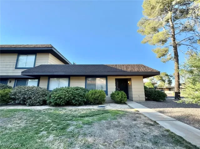 MLS: 2596933 Condo For Sale