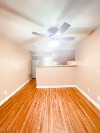 Photo #1: 2596946 Listing 