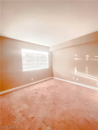 Photo #6: 2596946 Listing 