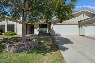 Photo #4: 2596957 Listing