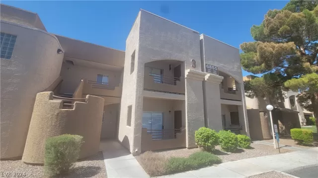 MLS: 2596971 Condo For Sale