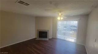 Photo #3: 2596971 Listing 