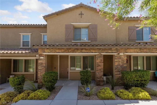 MLS: 2596977 Condo For Sale