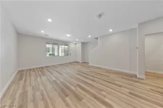 Photo #4: 2596977 Listing 