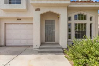 Photo #2: 2596979 Listing 