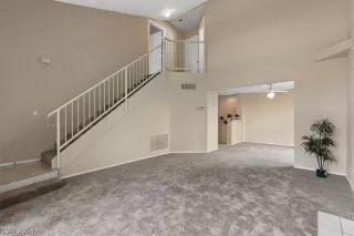 Photo #5: 2596979 Listing 