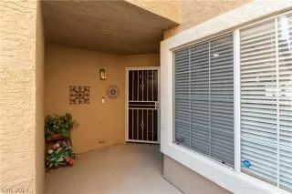 Photo #3: 2597015 Listing